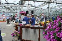   -- Welcome to Sakata Ornamentals Spring Trials 2016, featuring lot's of new ideas and varieties, including the10-Year Anniversary of SunPatiens®.