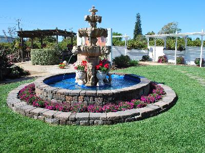 On Display @ Fides-Oro: At Fides-Oro Spring Trials 2013: Several outside gardens displaying new and old varieties.